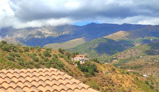 3 quarto Moradia para venda em Archez com piscina garagem - 450 000 € (Ref: 7193833)