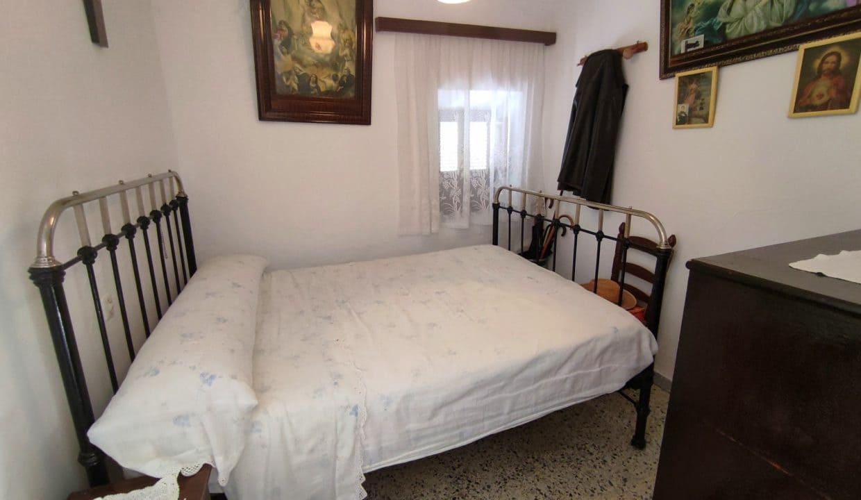 2 makuuhuone Omakotitalo myytävänä paikassa Competa - 156 000 € (Ref: 7193849)