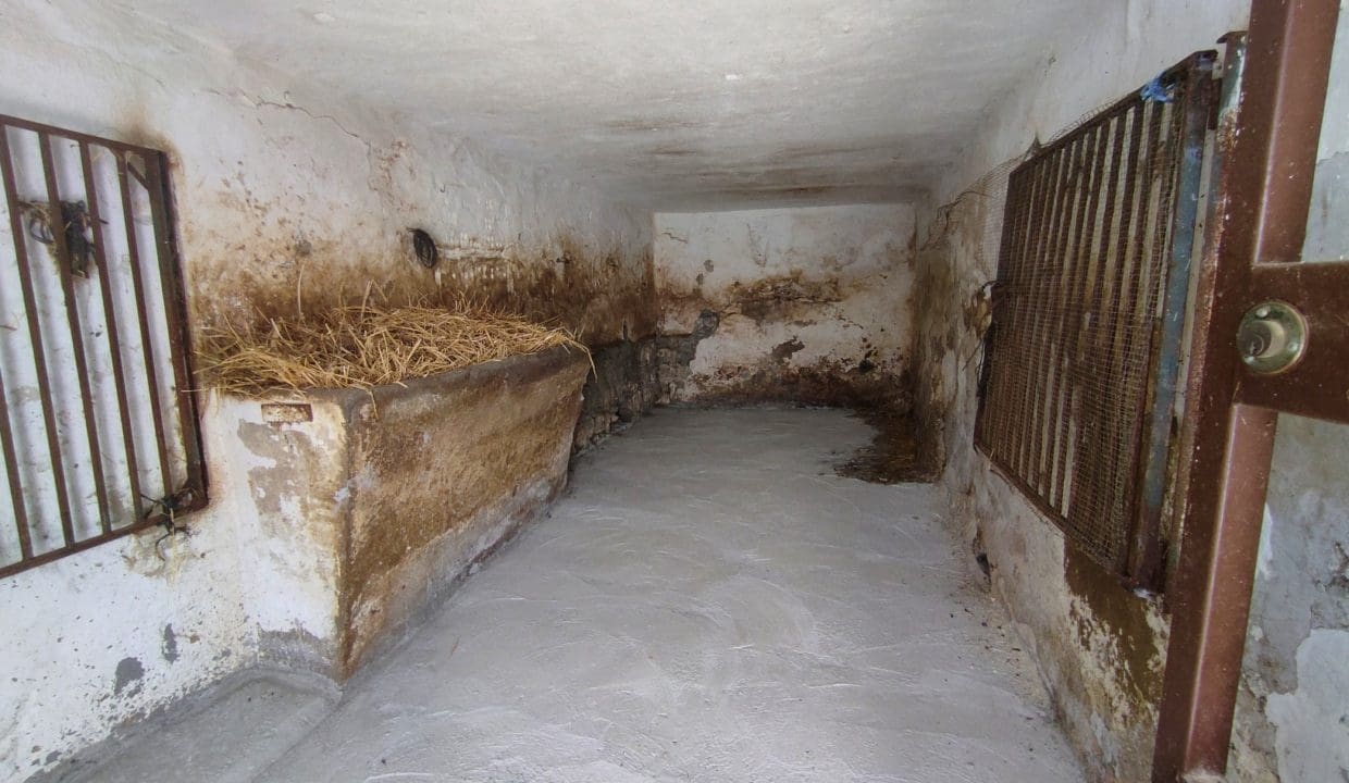 2 makuuhuone Omakotitalo myytävänä paikassa Competa - 156 000 € (Ref: 7193849)