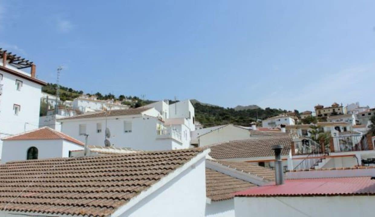 3 soveværelse Byhus til salg i Canillas de Albaida - € 67.000 (Ref: 7357805)