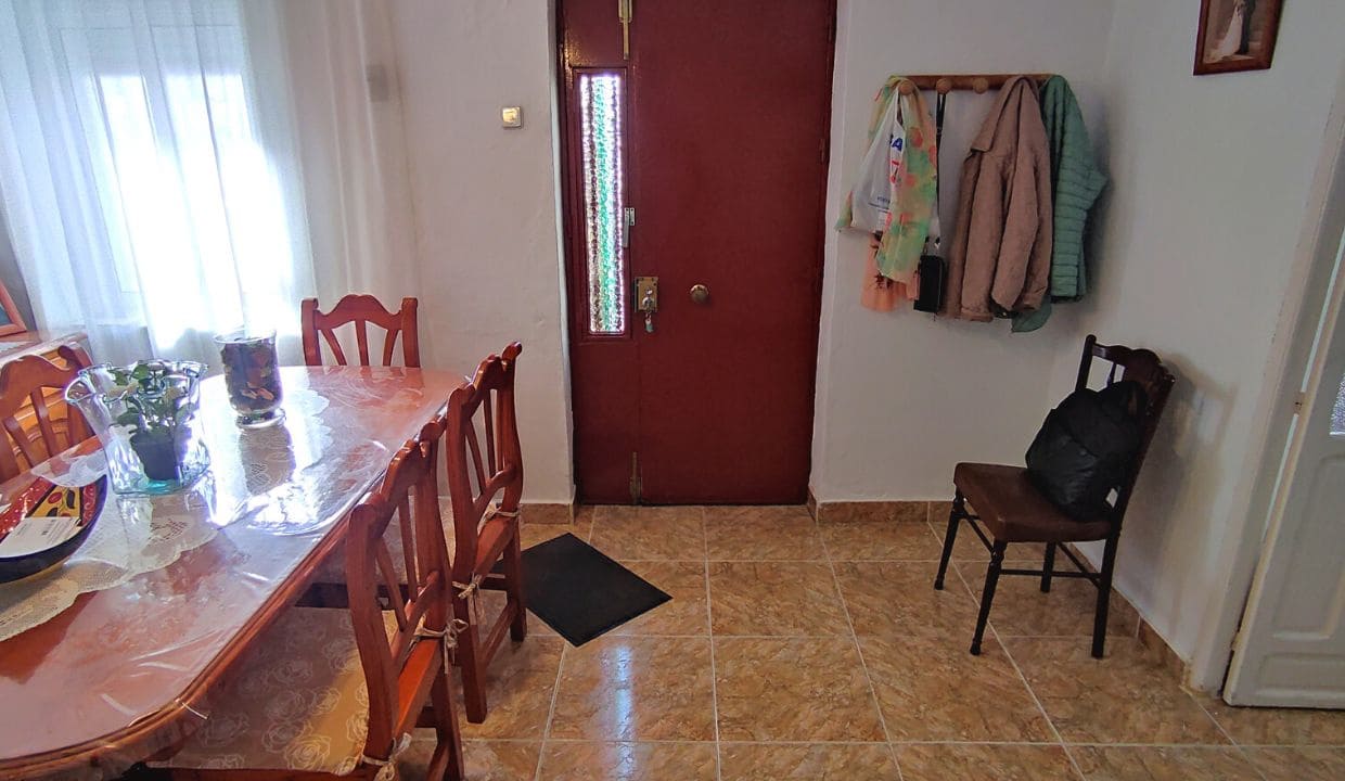 5 soverom Hus til salgs i Competa med garasje - € 148 500 (Ref: 7373744)