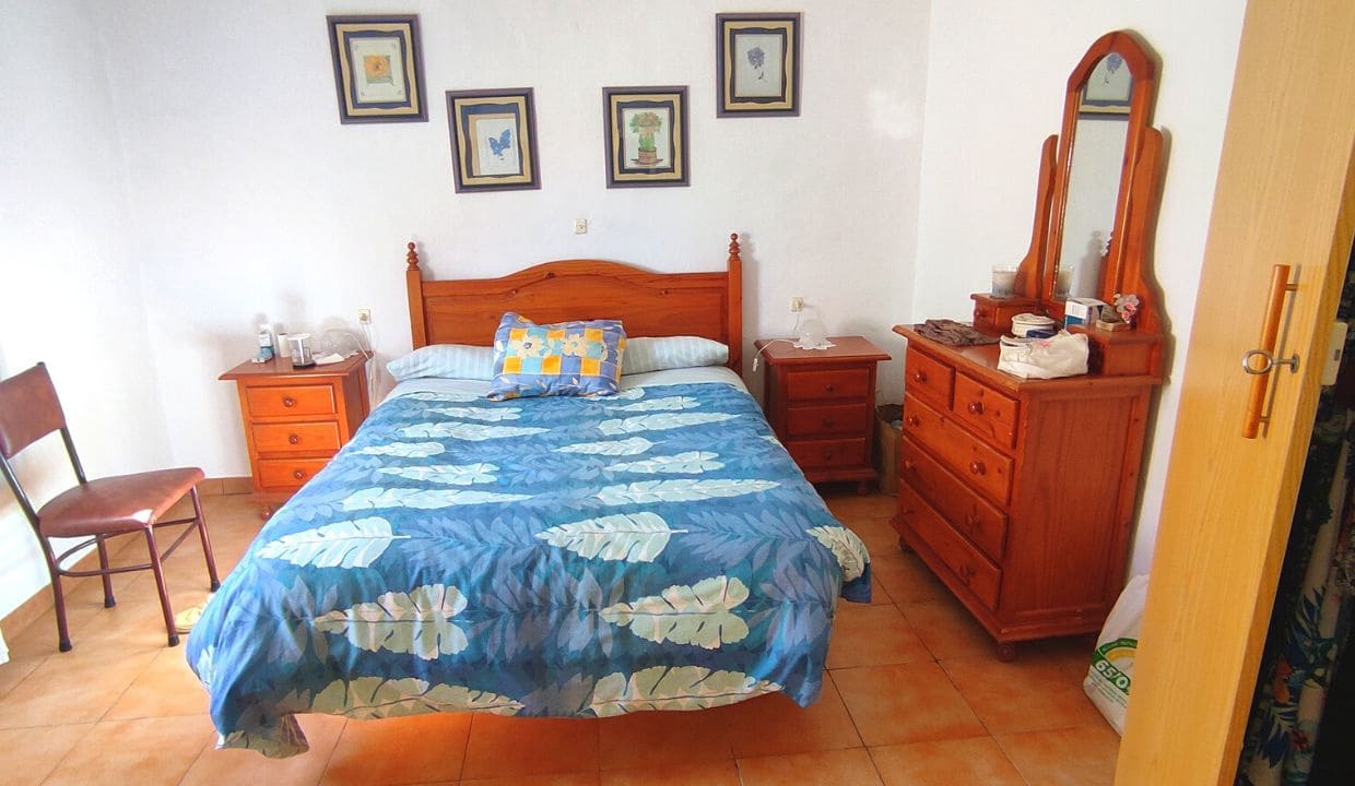 5 soverom Hus til salgs i Competa med garasje - € 148 500 (Ref: 7373744)