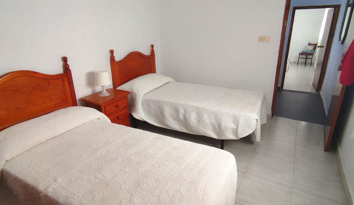 5 soverom Hus til salgs i Competa med garasje - € 148 500 (Ref: 7373744)