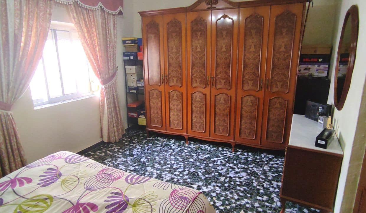 8 soverom Hus til salgs i Canillas de Albaida - € 143 000 (Ref: 7449934)