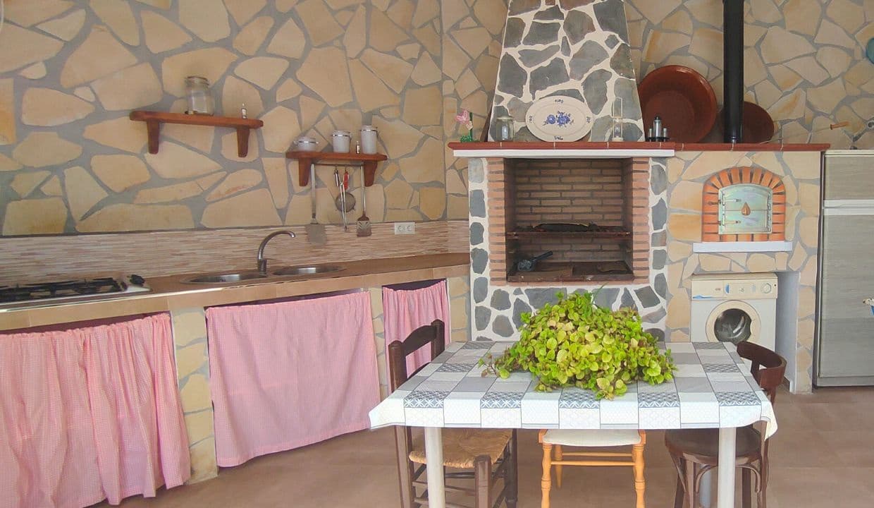 4 sypialnia Finka/Dom wiejski do wynajęcia w Competa z basenem garażem - 1 800 € (Ref: 7506569)