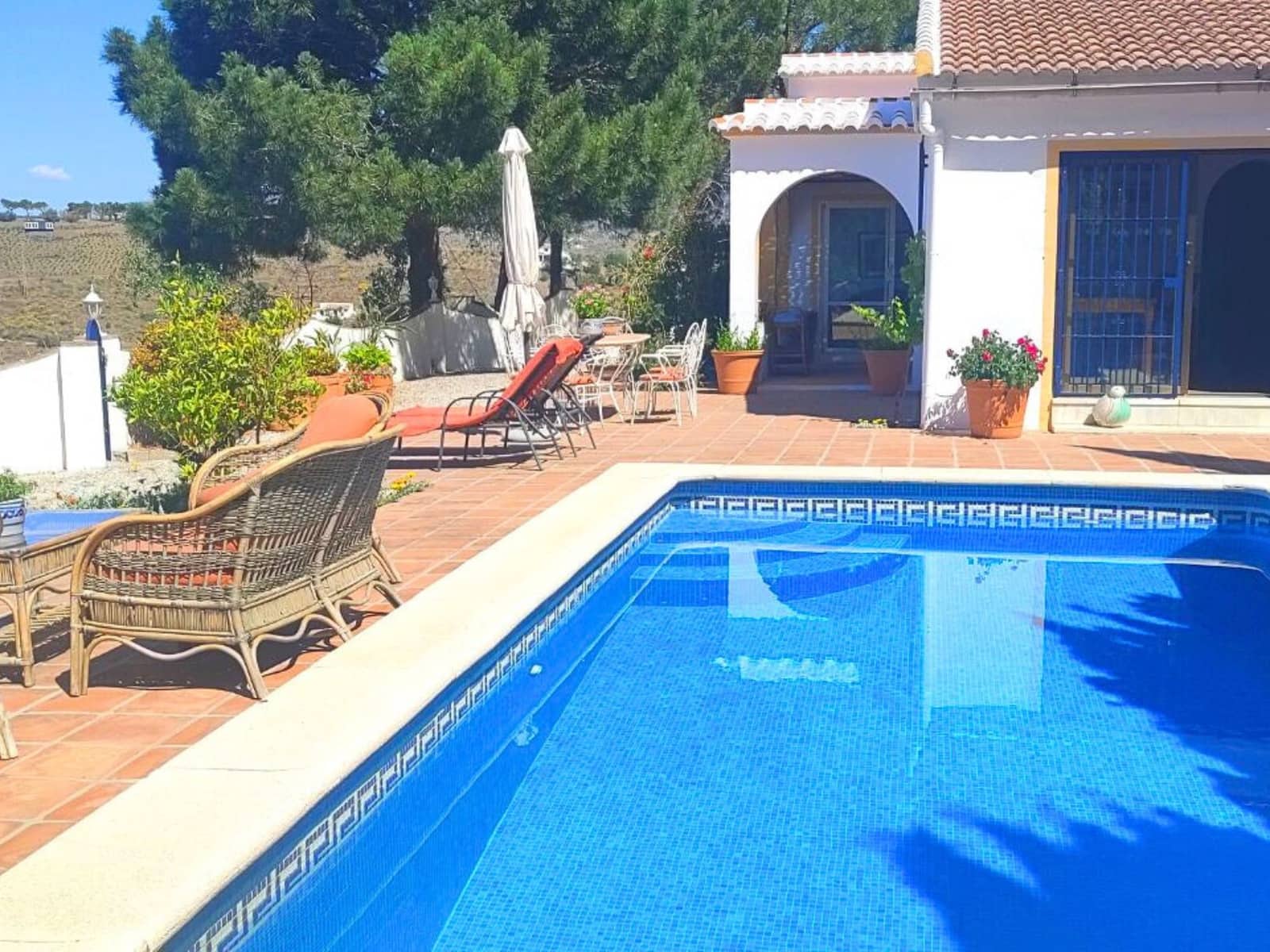 3 camera da letto Villa da affittare in Competa con piscina garage - 1.200 € (Rif: 7537532)