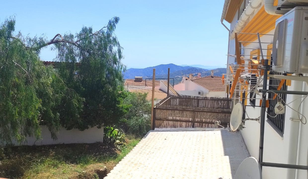 4 soveværelse Byhus til salg i Competa med garage - € 197.500 (Ref: 7654273)