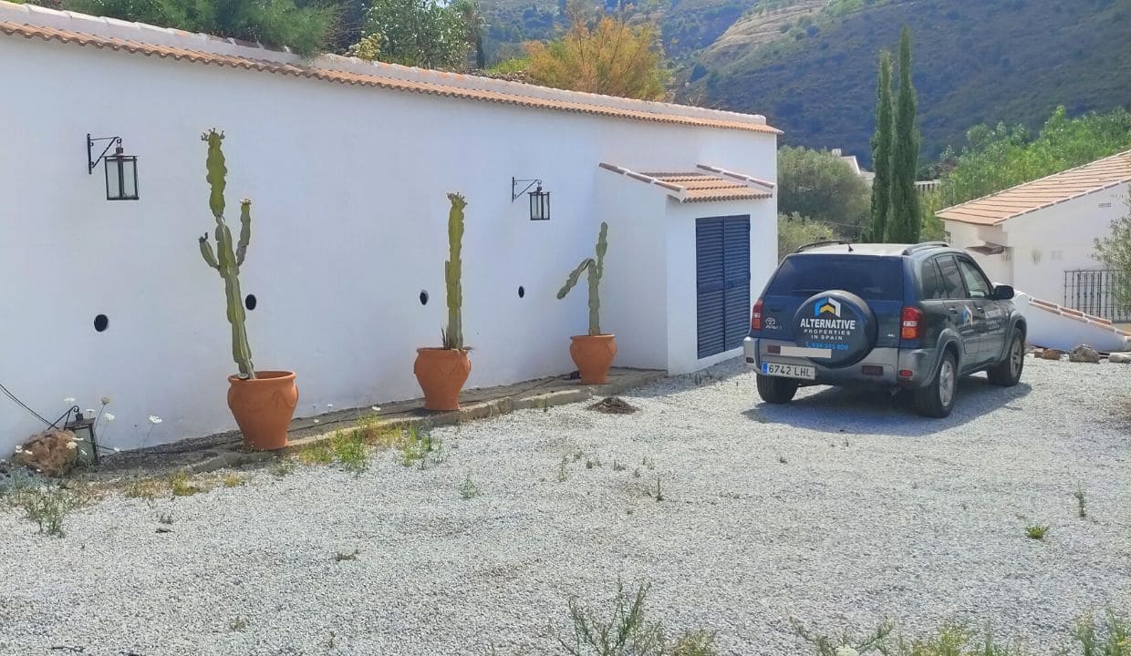 5 soveværelse Villa til salg i Competa med swimmingpool - € 399.000 (Ref: 7724306)