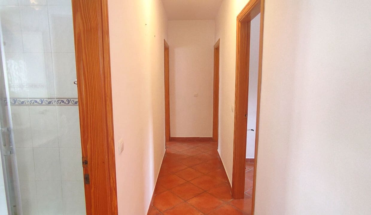 5 soveværelse Villa til salg i Competa med swimmingpool - € 399.000 (Ref: 7724306)