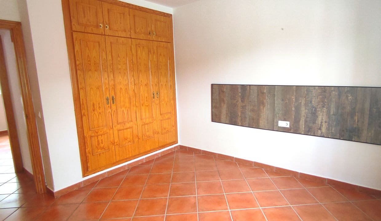 5 soveværelse Villa til salg i Competa med swimmingpool - € 399.000 (Ref: 7724306)