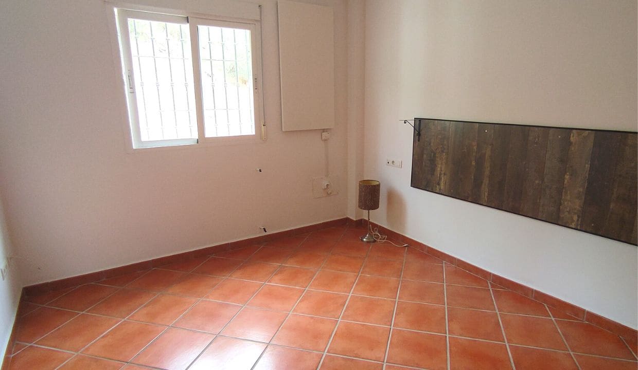 5 soveværelse Villa til salg i Competa med swimmingpool - € 399.000 (Ref: 7724306)