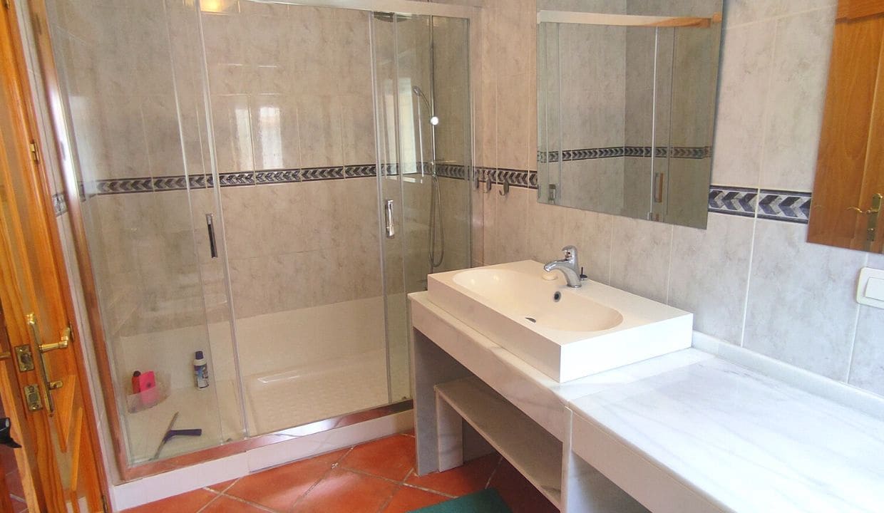 5 soveværelse Villa til salg i Competa med swimmingpool - € 399.000 (Ref: 7724306)