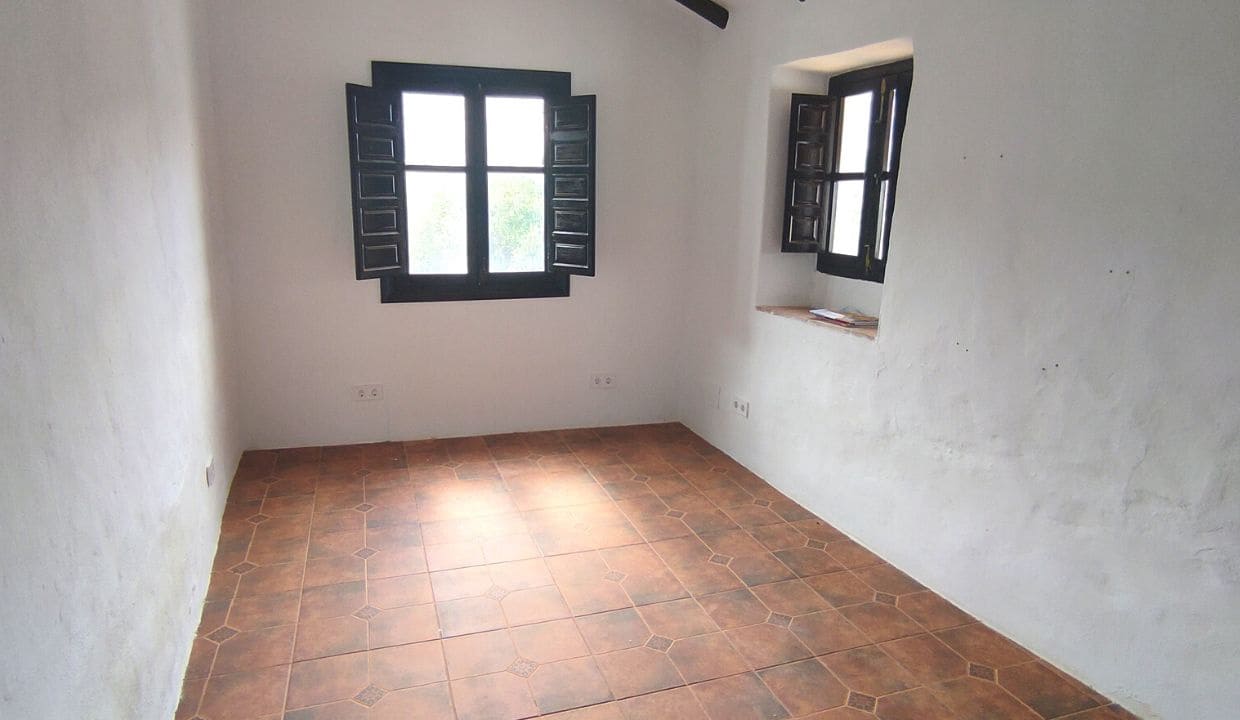 5 soveværelse Villa til salg i Competa med swimmingpool - € 399.000 (Ref: 7724306)