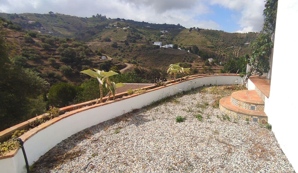 5 soveværelse Villa til salg i Competa med swimmingpool - € 399.000 (Ref: 7724306)