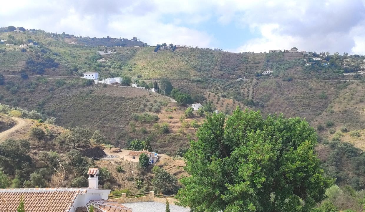 5 soveværelse Villa til salg i Competa med swimmingpool - € 399.000 (Ref: 7724306)