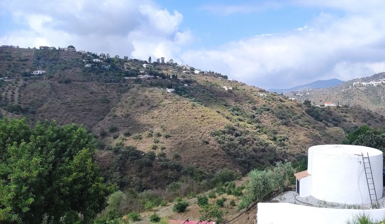 5 soveværelse Villa til salg i Competa med swimmingpool - € 399.000 (Ref: 7724306)