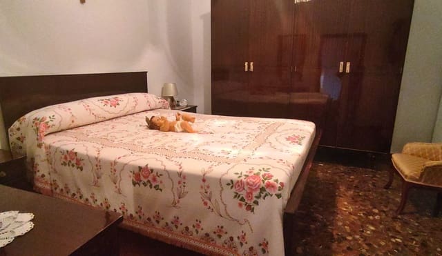 4 sovrum Hus till salu i Sayalonga - 206 500 € (Ref: 7797824)