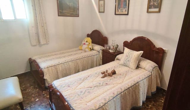 4 sovrum Hus till salu i Sayalonga - 206 500 € (Ref: 7797824)