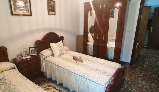 4 sovrum Hus till salu i Sayalonga - 206 500 € (Ref: 7797824)