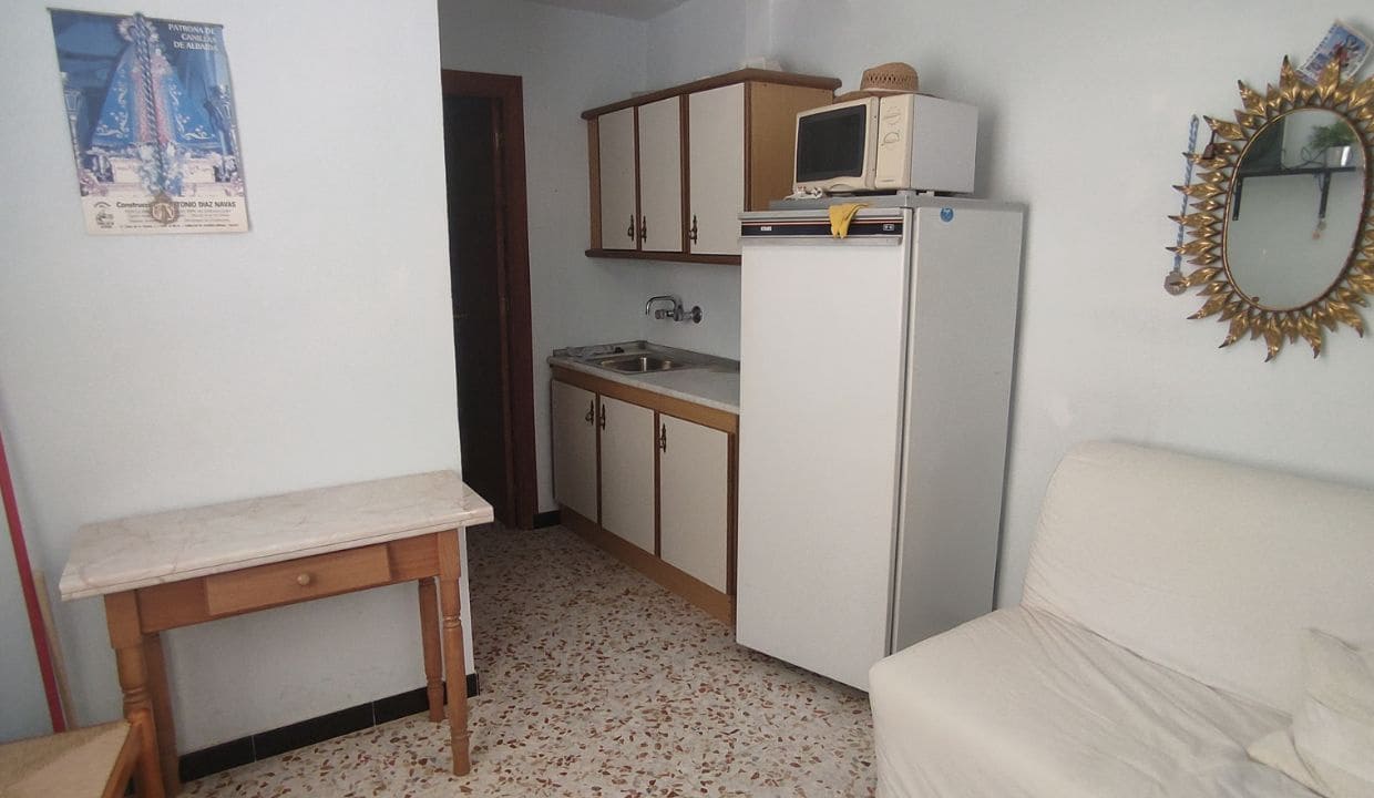 12 soveværelse Byhus til salg i Canillas de Albaida - € 240.000 (Ref: 7876969)