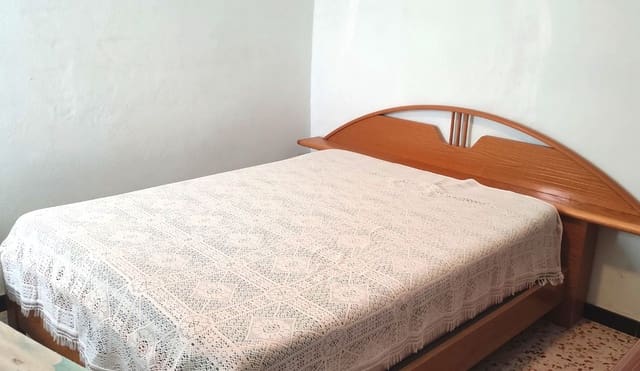 12 soveværelse Byhus til salg i Canillas de Albaida - € 240.000 (Ref: 7876969)