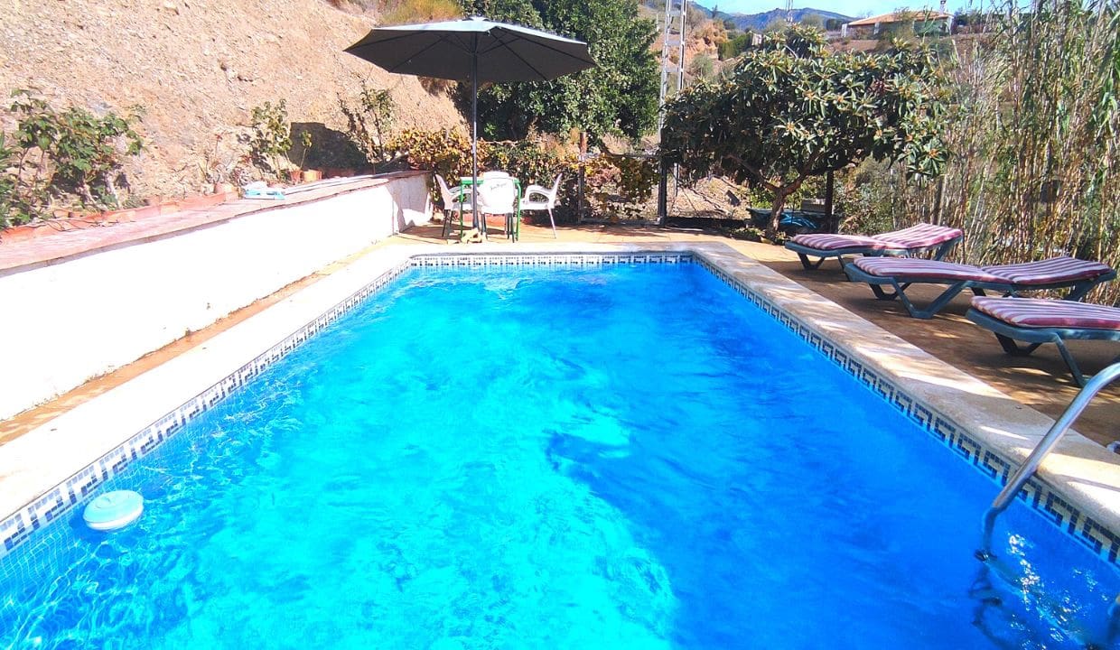 3 soveværelse Villa til salg i Sedella med swimmingpool - € 225.000 (Ref: 7912907)