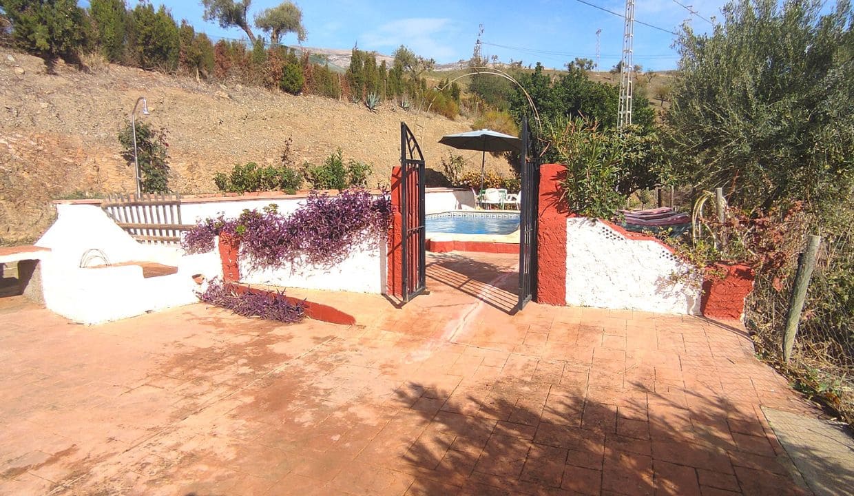 3 soveværelse Villa til salg i Sedella med swimmingpool - € 225.000 (Ref: 7912907)