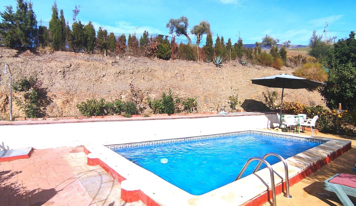 3 soveværelse Villa til salg i Sedella med swimmingpool - € 225.000 (Ref: 7912907)