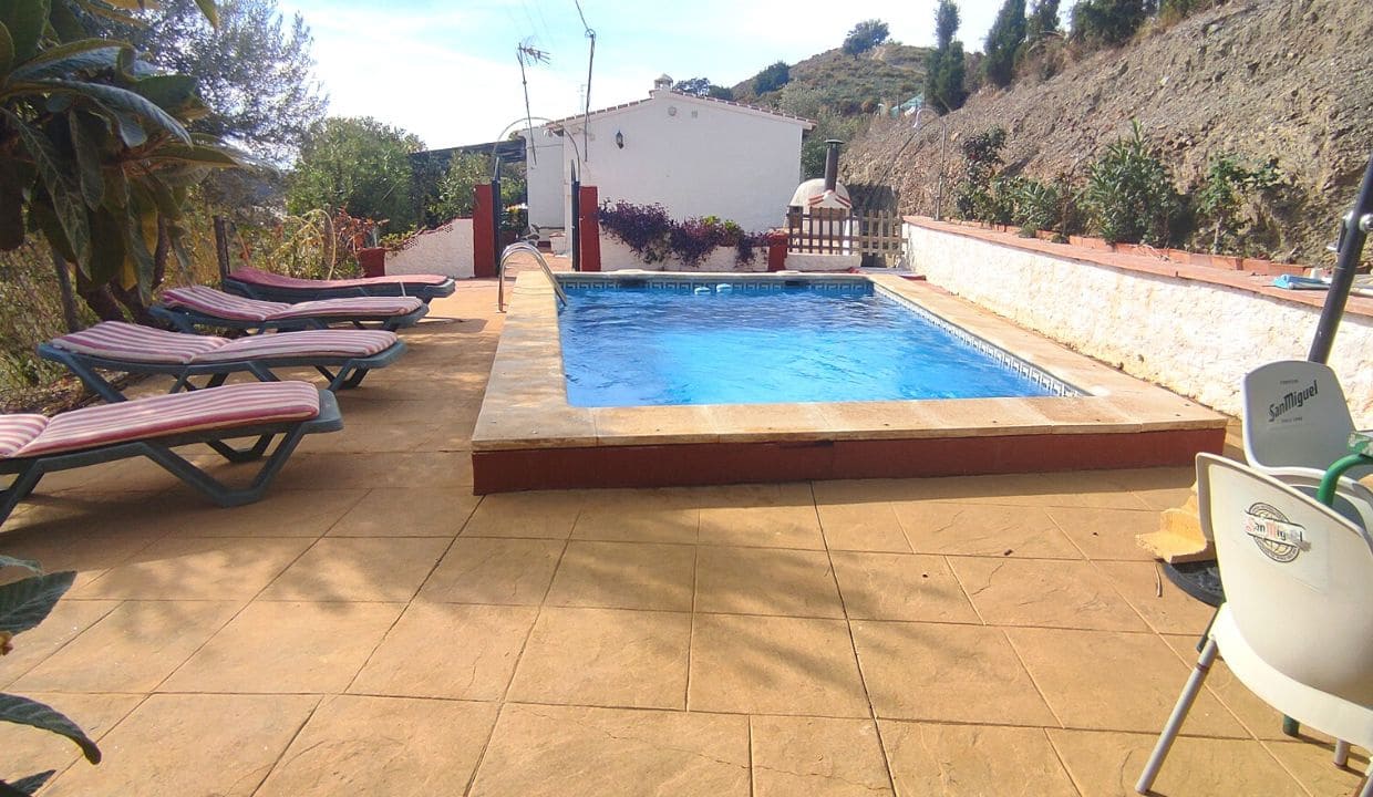 3 soveværelse Villa til salg i Sedella med swimmingpool - € 225.000 (Ref: 7912907)