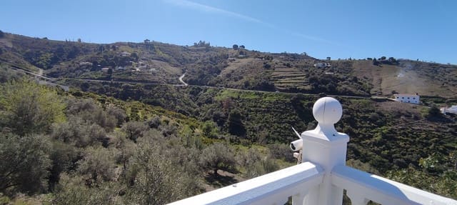 4 sovrum Villa till salu i Cómpeta med garage - 340 000 € (Ref: 8148667)