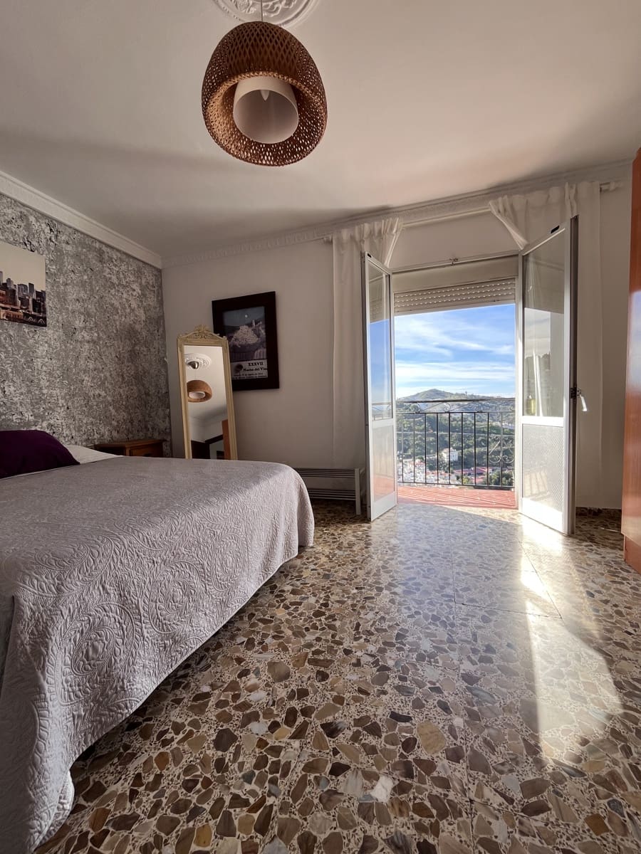 Casa de 3 habitaciones en Cómpeta en alquiler - 920 € (Ref: 8148690)