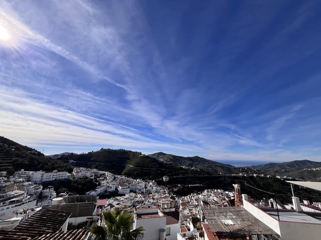 Casa de 3 habitaciones en Cómpeta en alquiler - 920 € (Ref: 8148690)