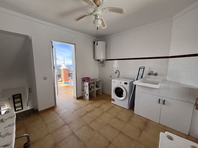 Casa de 3 habitaciones en Cómpeta en alquiler - 920 € (Ref: 8148690)