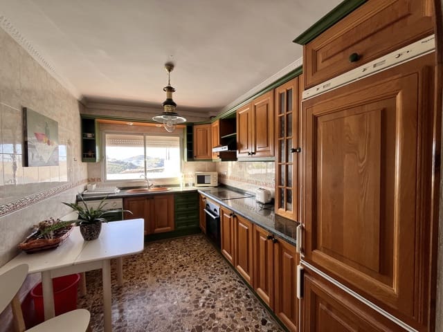 Casa de 3 habitaciones en Cómpeta en alquiler - 920 € (Ref: 8148690)