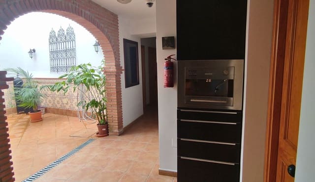 5 soverom Gjestgiveri/B&B til salgs i Cómpeta - € 450 000 (Ref: 8184829)