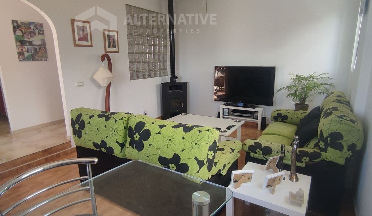 5 soveværelse Villa til salg i Competa med swimmingpool garage - € 345.000 (Ref: 8318670)