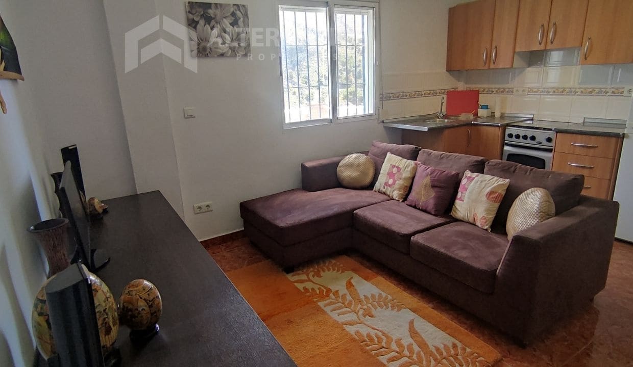 5 soveværelse Villa til salg i Competa med swimmingpool garage - € 345.000 (Ref: 8318670)