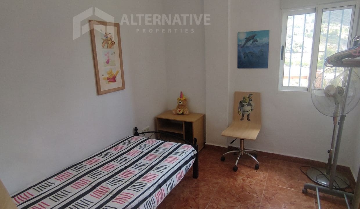 5 soveværelse Villa til salg i Competa med swimmingpool garage - € 345.000 (Ref: 8318670)