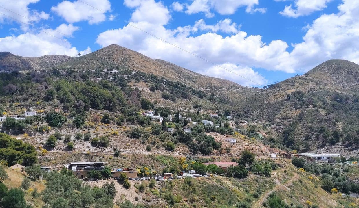 5 soveværelse Villa til salg i Competa med swimmingpool garage - € 345.000 (Ref: 8318670)