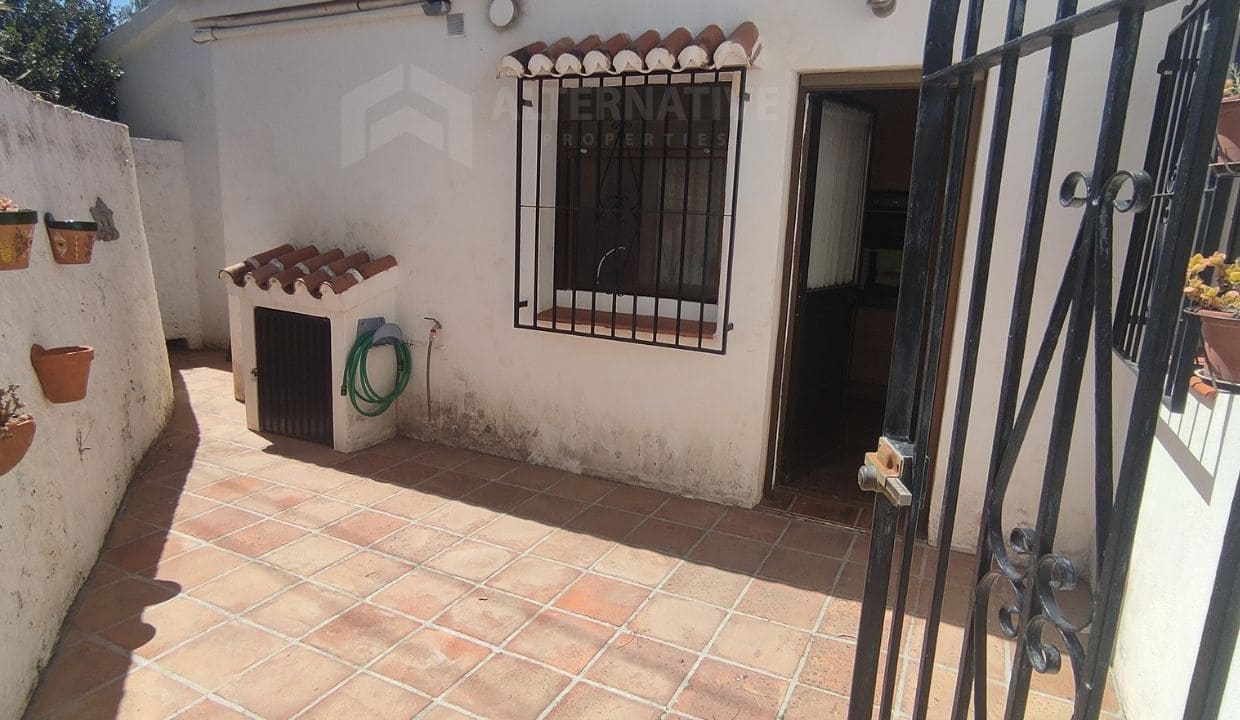 2 soveværelse Villa til salg i Competa med garage - € 249.000 (Ref: 8318742)