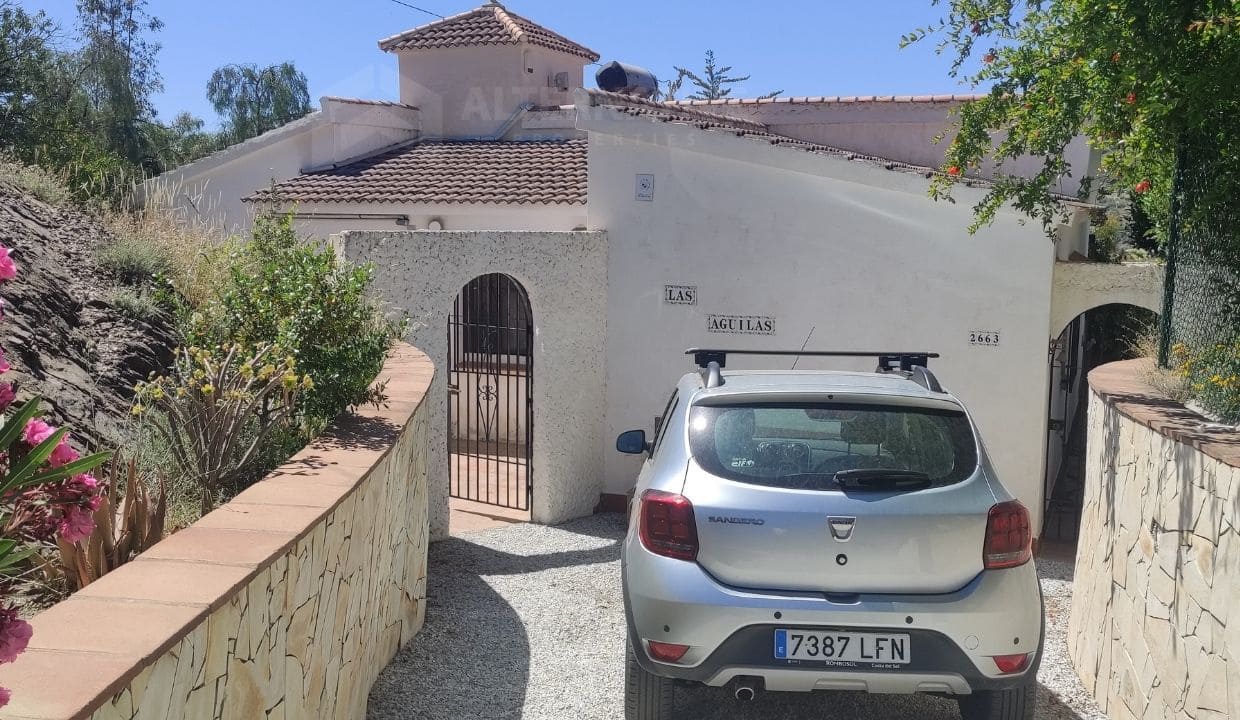 2 soveværelse Villa til salg i Competa med garage - € 249.000 (Ref: 8318742)