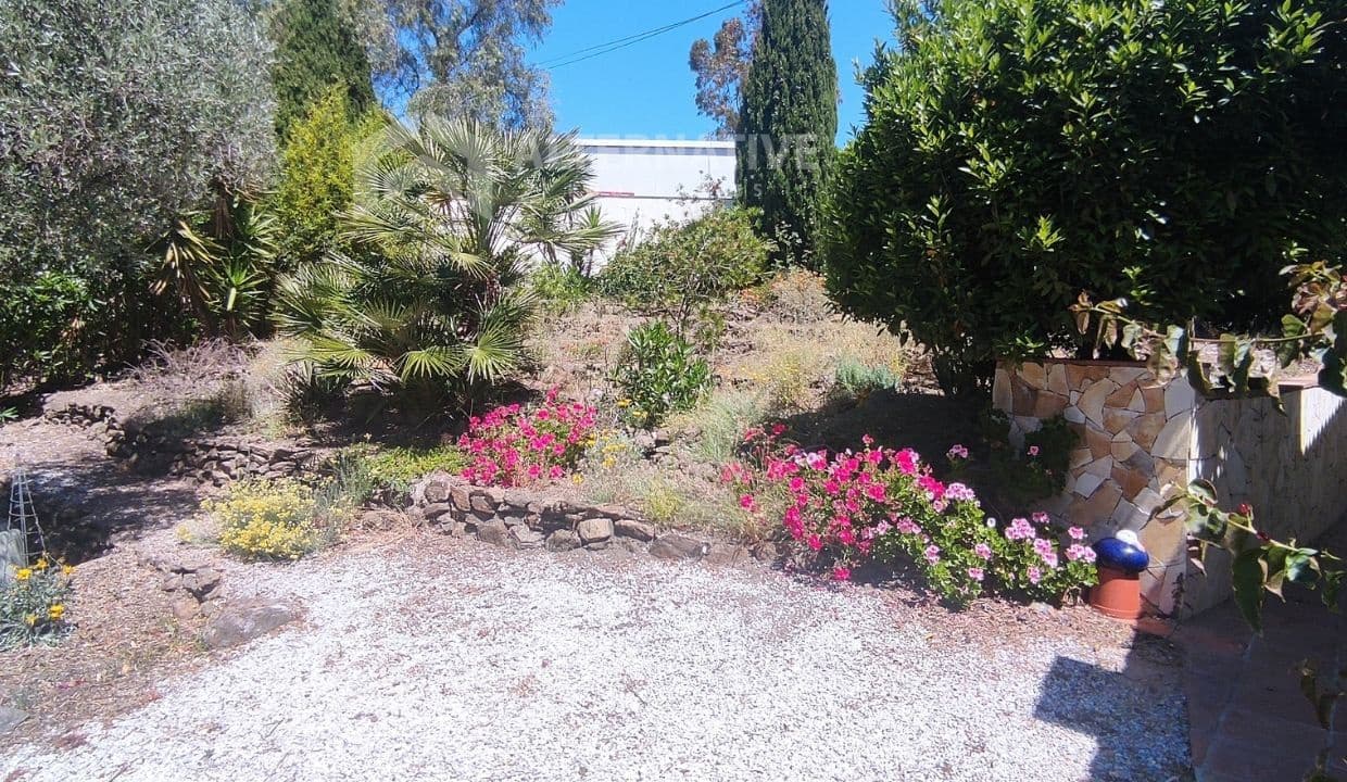 2 soveværelse Villa til salg i Competa med garage - € 249.000 (Ref: 8318742)