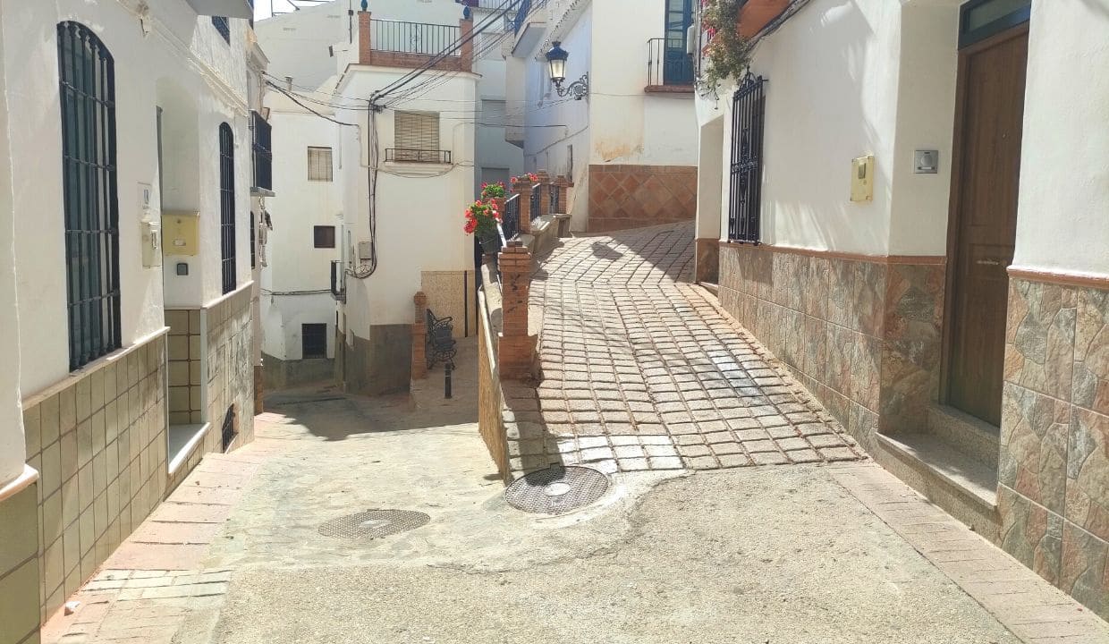 9 quarto Casa em Banda para venda em Competa - 290 000 € (Ref: 8386045)