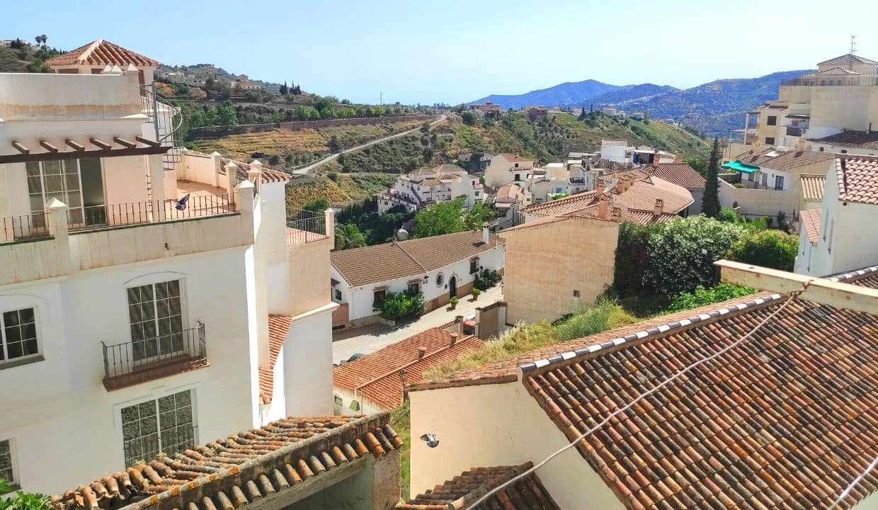 9 quarto Casa em Banda para venda em Competa - 290 000 € (Ref: 8386045)