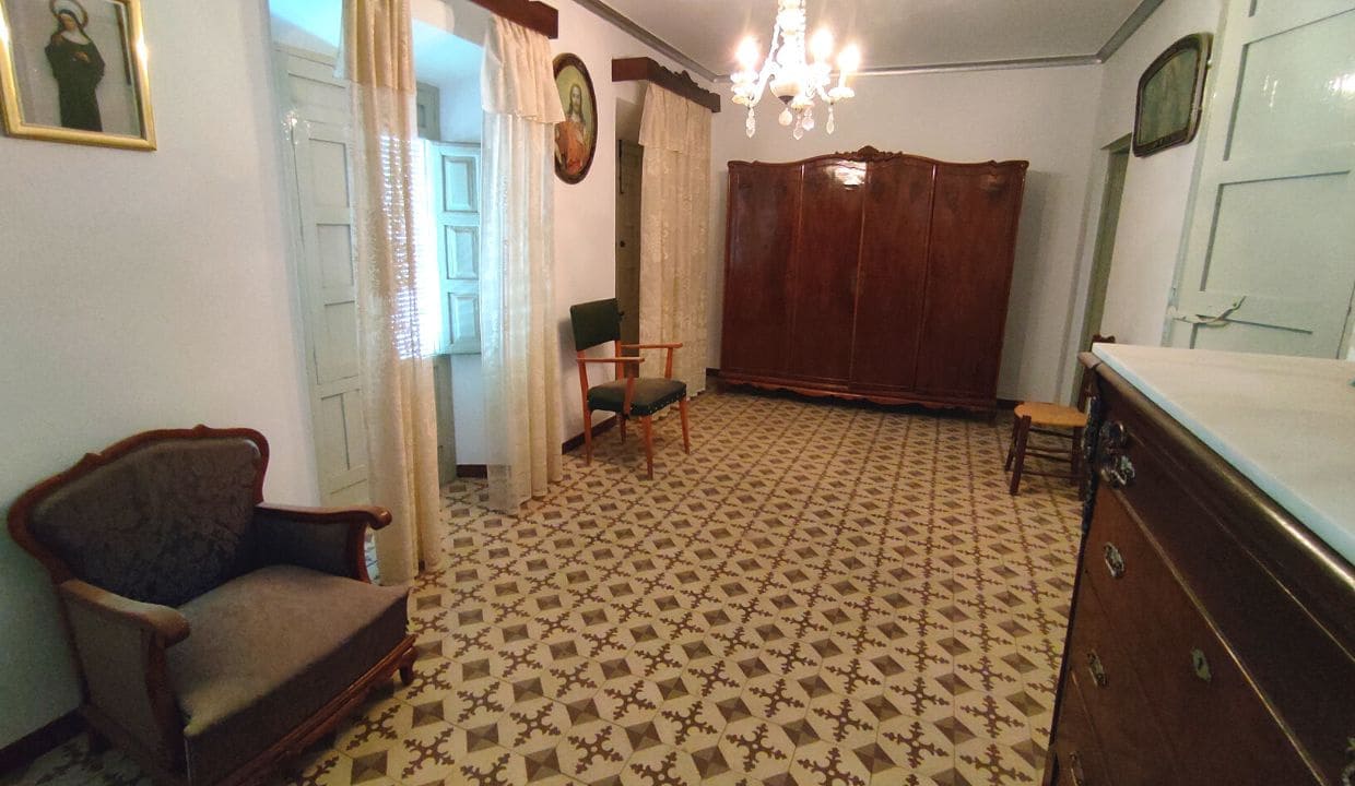 9 quarto Casa em Banda para venda em Competa - 290 000 € (Ref: 8386045)