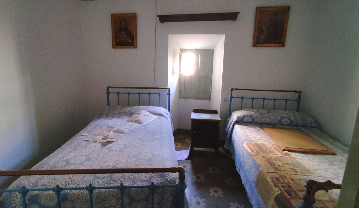 9 quarto Casa em Banda para venda em Competa - 290 000 € (Ref: 8386045)