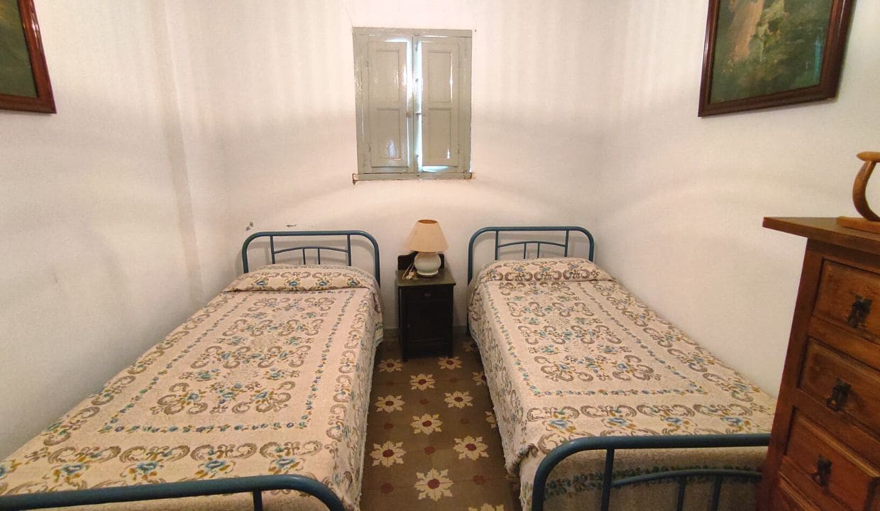 9 quarto Casa em Banda para venda em Competa - 290 000 € (Ref: 8386045)