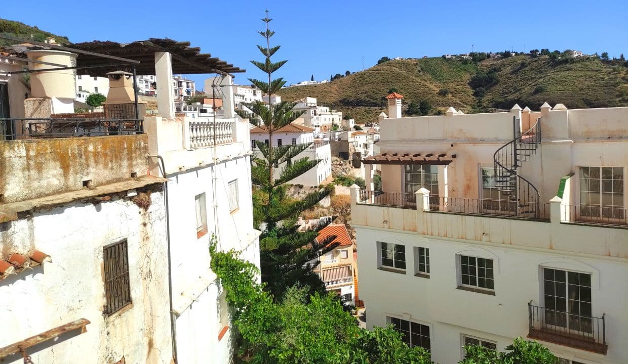 9 quarto Casa em Banda para venda em Competa - 290 000 € (Ref: 8386045)