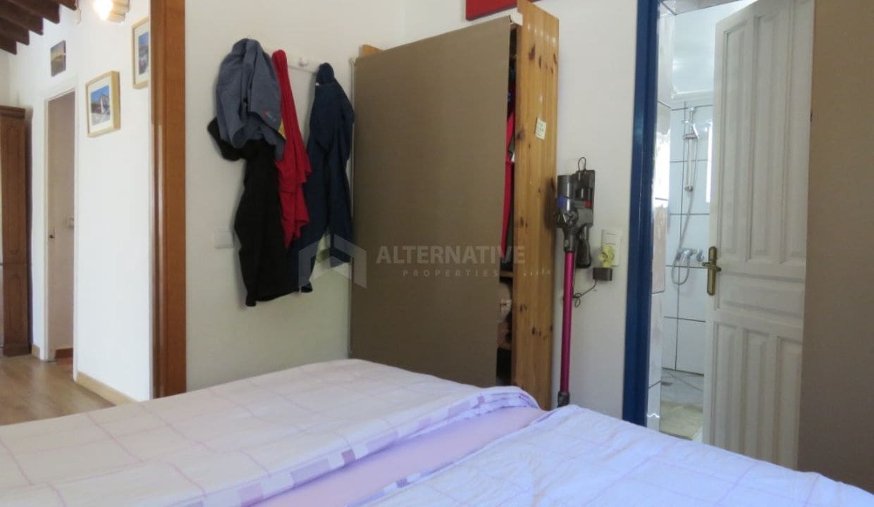 3 soveværelse Villa til salg i Competa med garage - € 240.000 (Ref: 8439580)