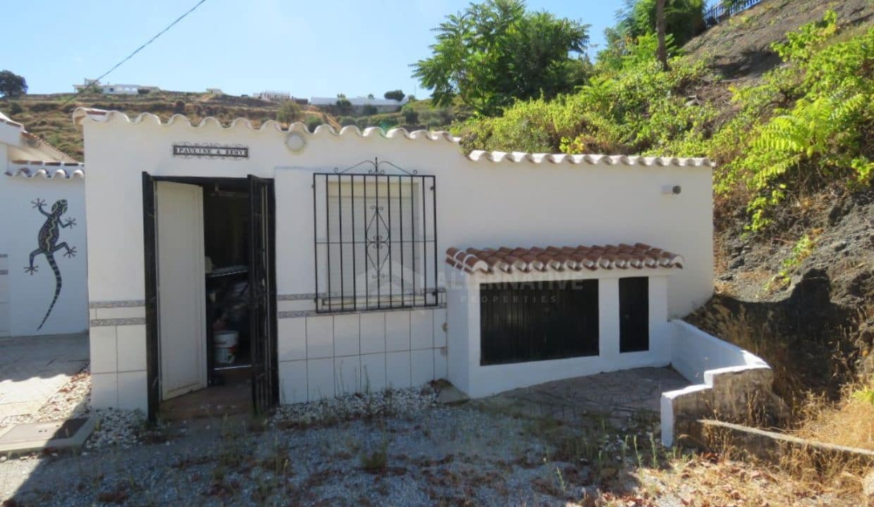 3 soveværelse Villa til salg i Competa med garage - € 240.000 (Ref: 8439580)